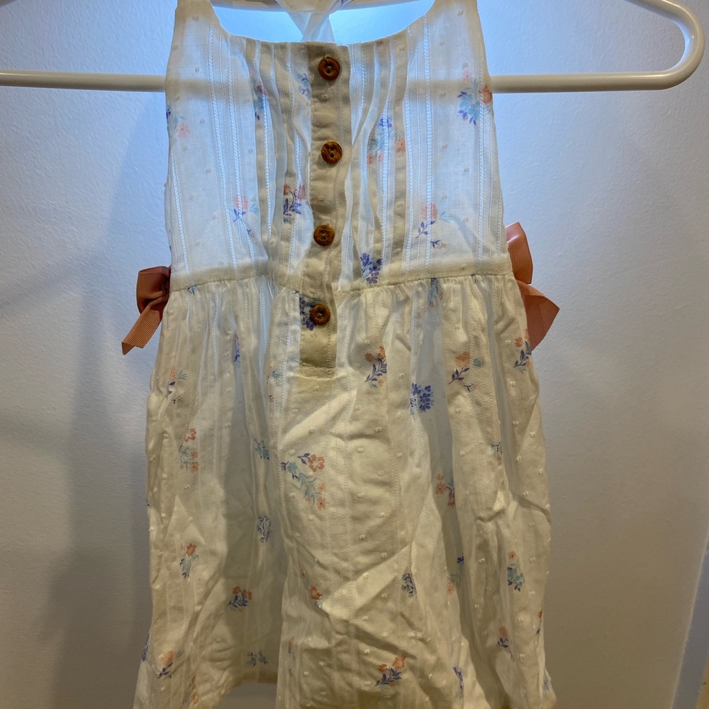 Beautiful dress!